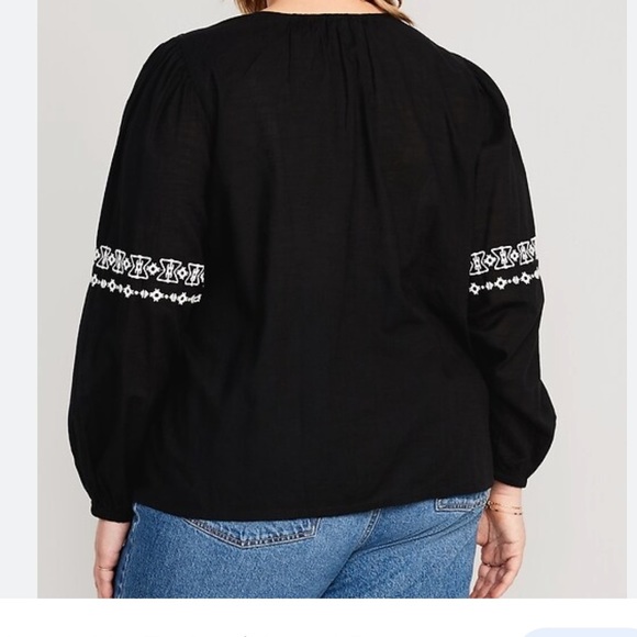 OLD NAVY Lace-Up Embroidered Blouse size- XL - Picture 3 of 7